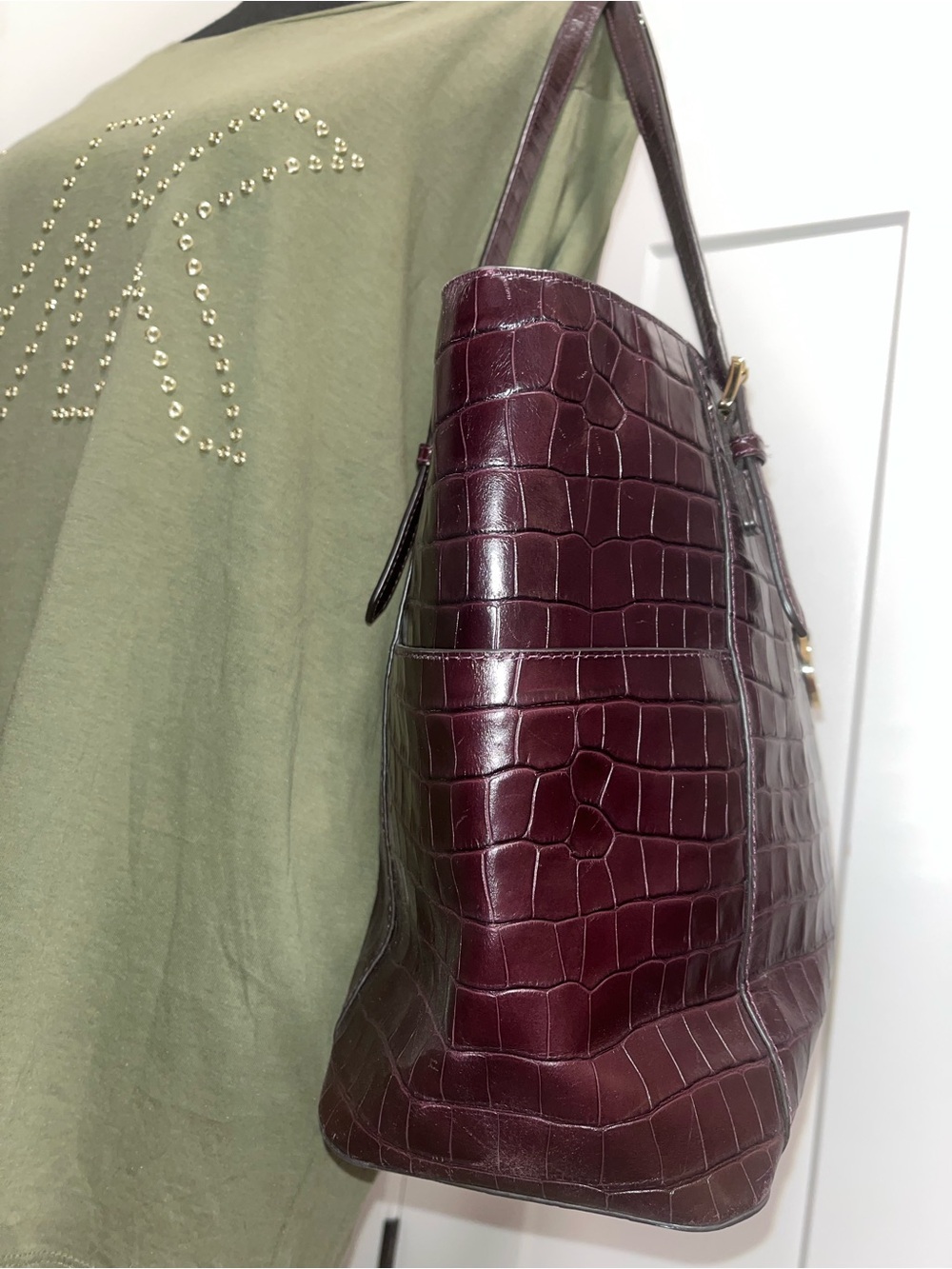 Michael Kors Croc Embossed leather Jet Set Travel Tote-Mulberry - Picture 2 of 11